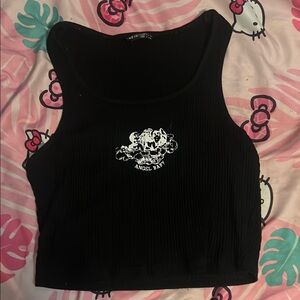 black cropped tank top